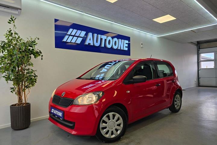 Rød Skoda Citigo fra 2016 set udefra