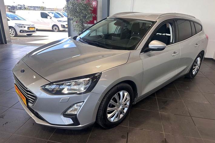 Sølv Ford Focus fra 2020