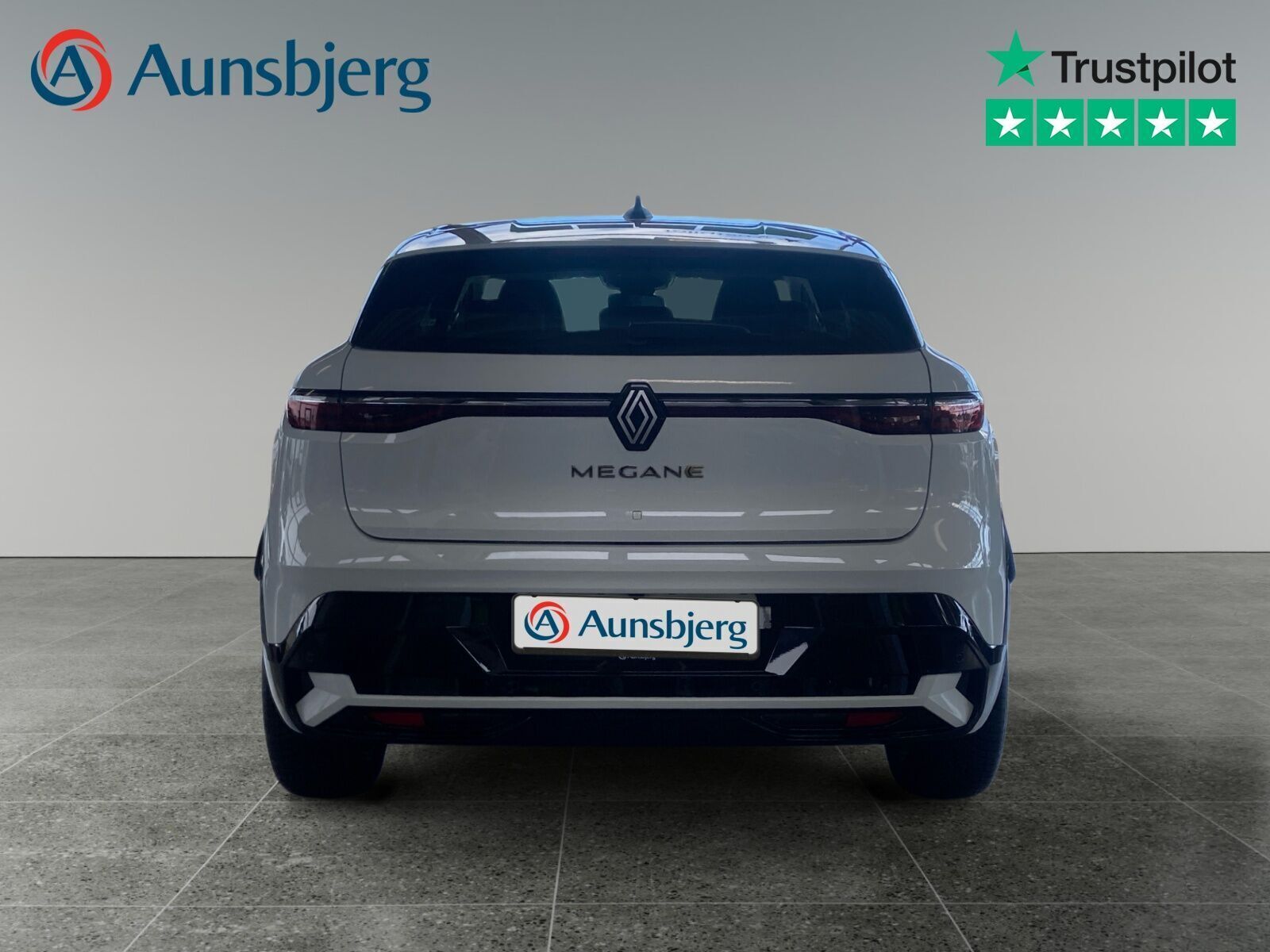 Hvid Renault Megane E-Tech fra 2022