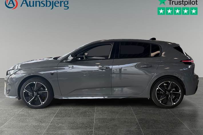 Grå Peugeot E-308 fra 2024