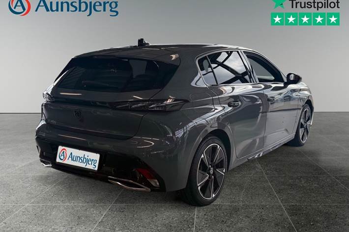 Grå Peugeot E-308 fra 2024
