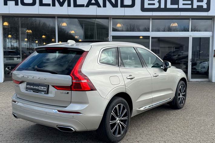 Sølv Volvo XC60 fra 2019