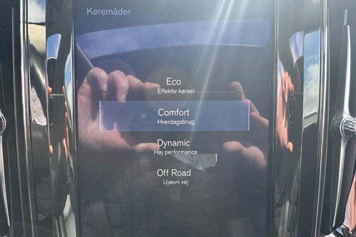 Sølv Volvo XC60 fra 2019