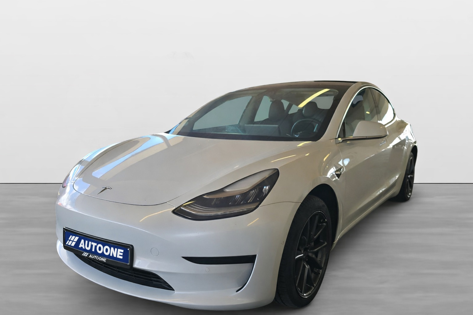 Tesla Model 3 Standard Range+ RWD