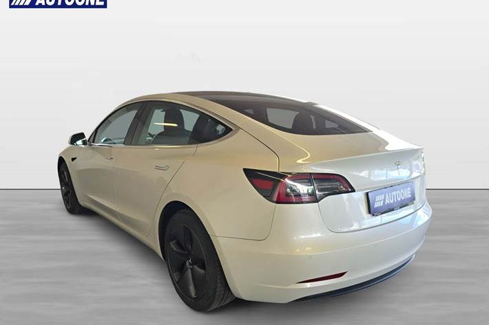 undefined Tesla Model 3 fra 2020