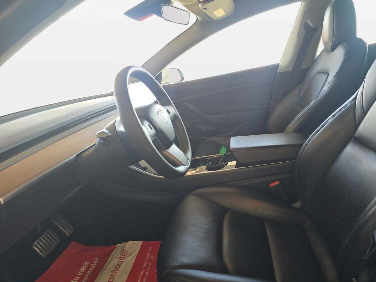 Tesla Model 3 Standard Range+ RWD