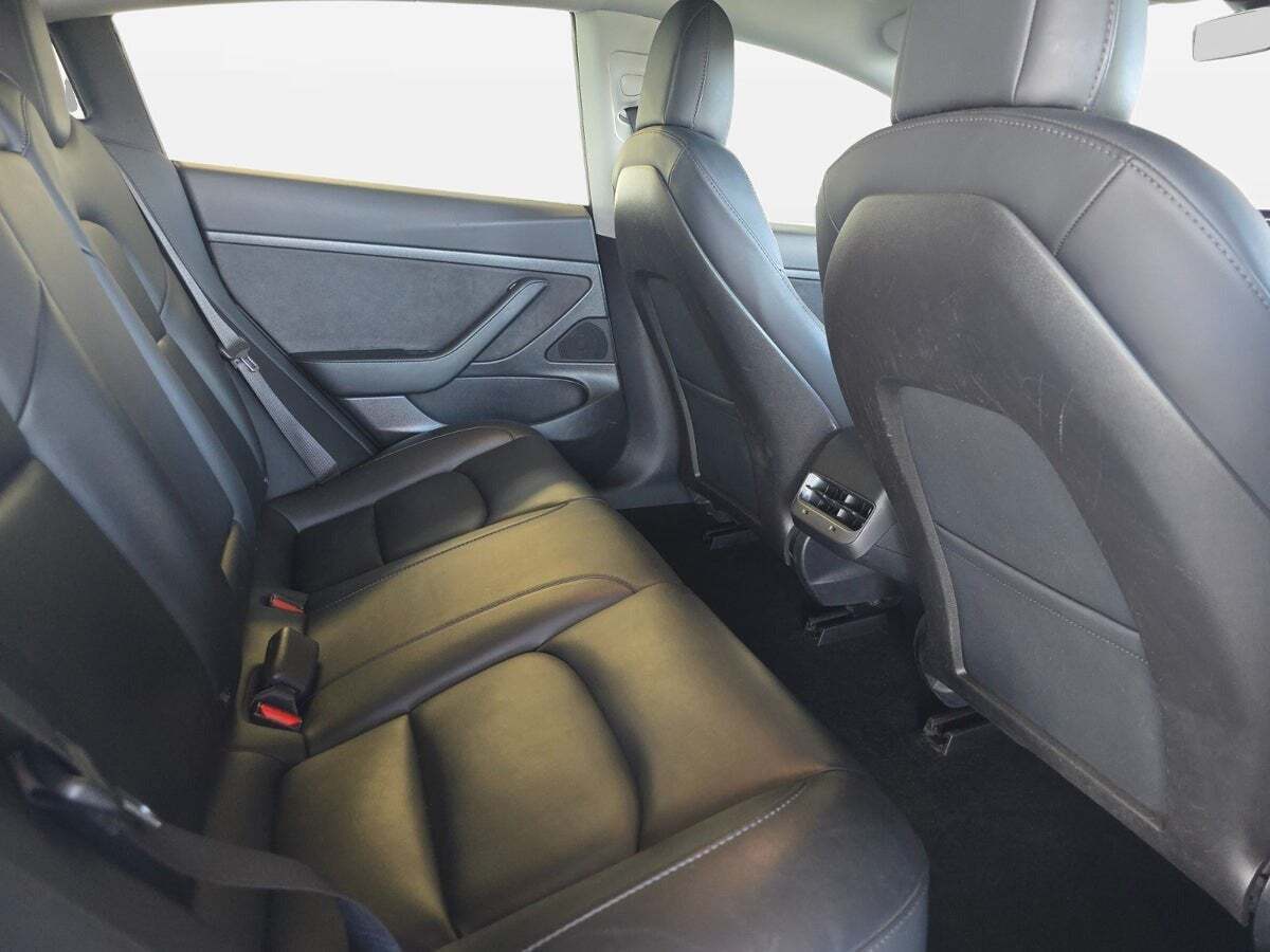 undefined Tesla Model 3 fra 2020