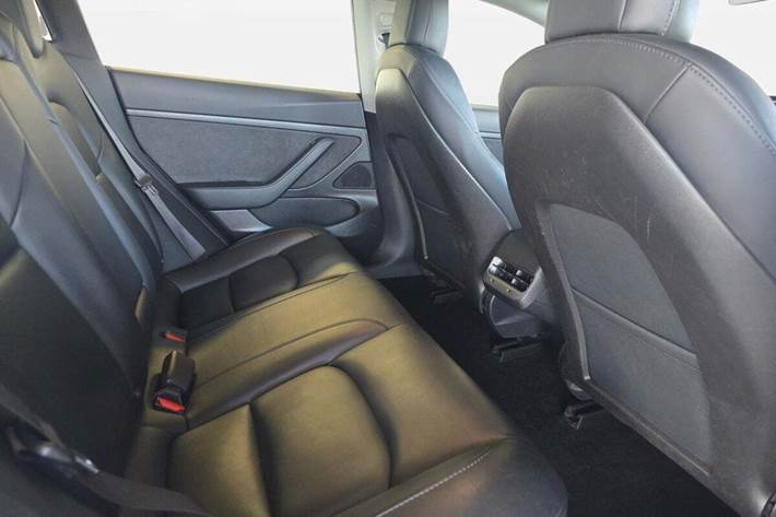 undefined Tesla Model 3 fra 2020