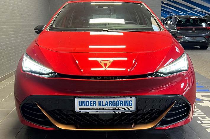 Rød Cupra Born fra 2023