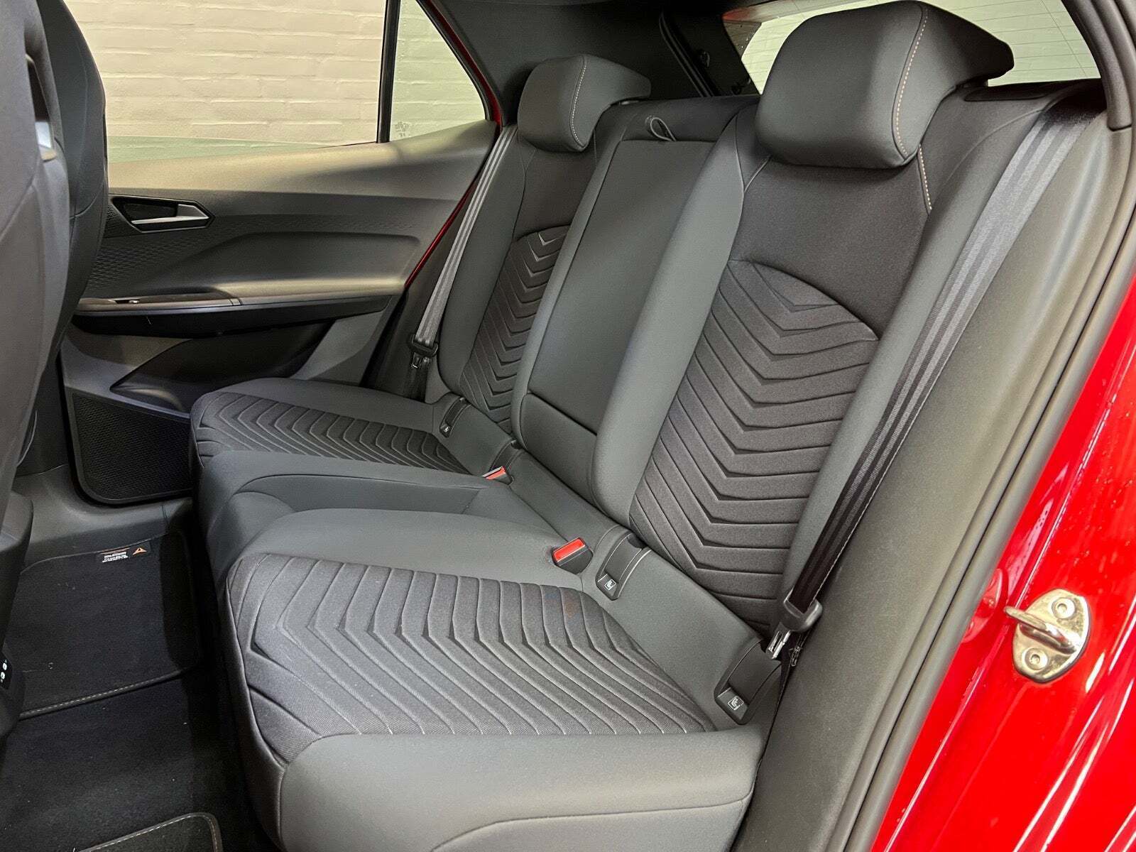 Rød Cupra Born fra 2023