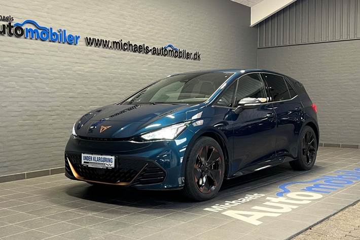 Blå Cupra Born fra 2023