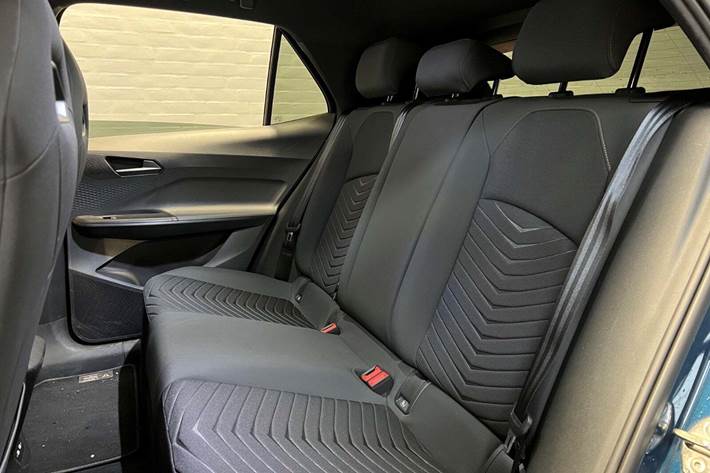 Blå Cupra Born fra 2023