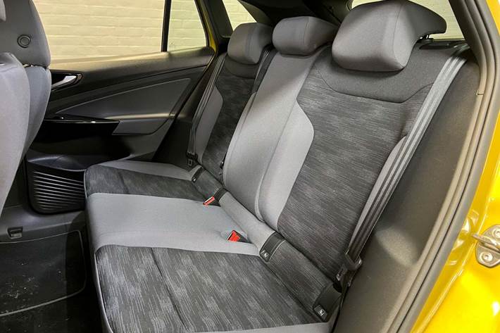 Gul VW ID.4 fra 2021