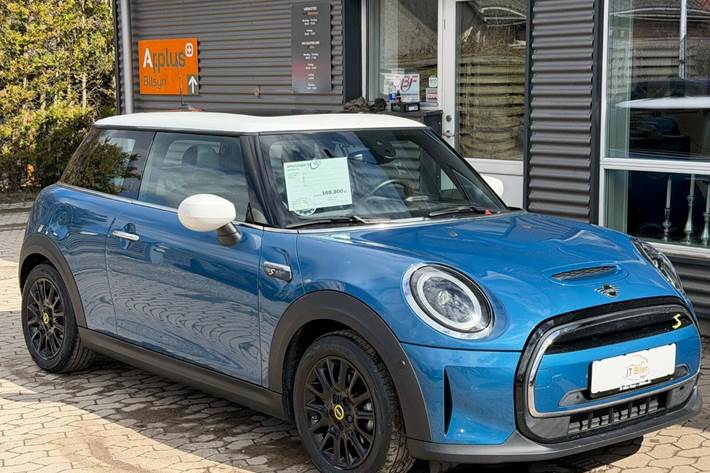 Blå Mini Cooper SE fra 2023