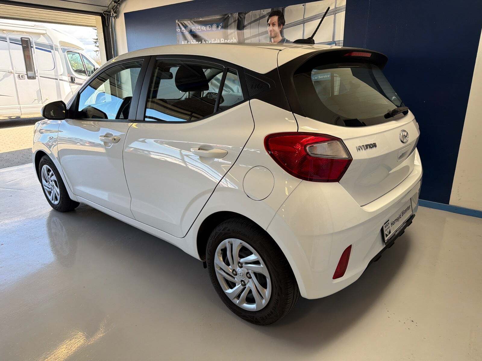 Hvid Hyundai i10 fra 2020