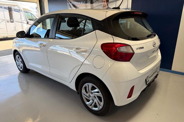 Hvid Hyundai i10 fra 2020
