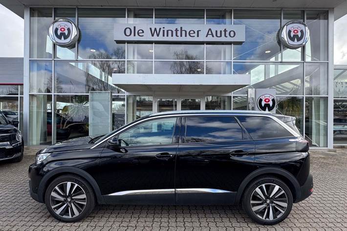 Sort Peugeot 5008 fra 2020