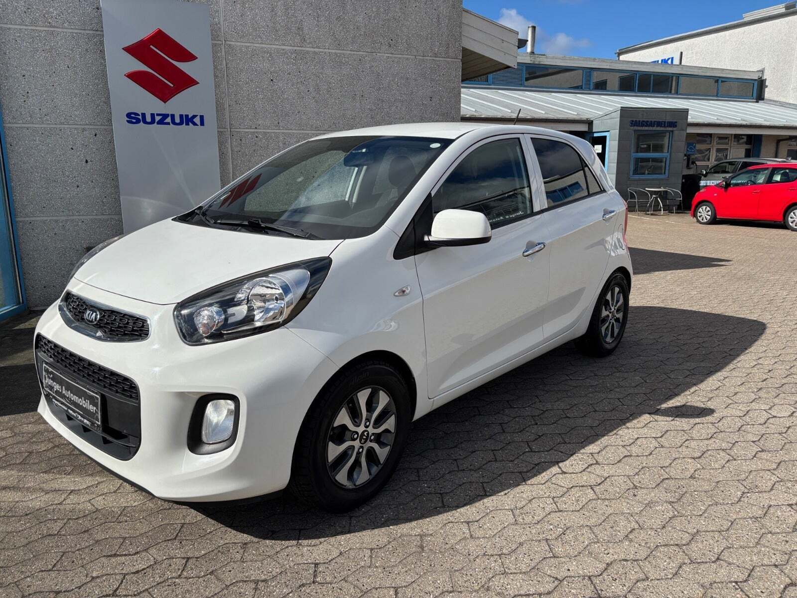 Hvid Kia Picanto fra 2016