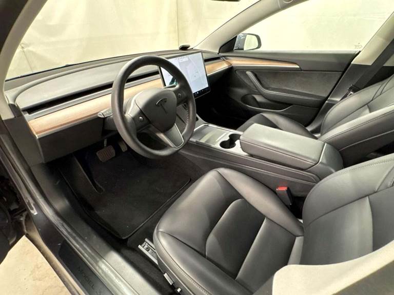 Tesla Model 3 Standard Range+ RWD