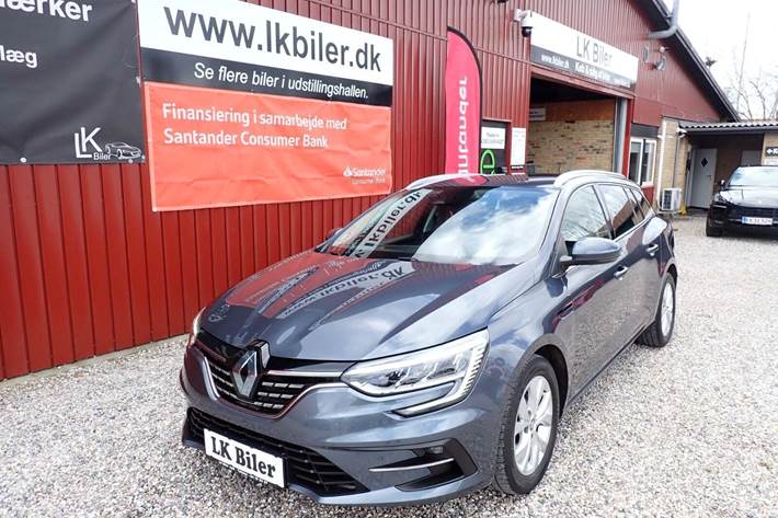 Grå Renault Megane IV fra 2021 set udefra