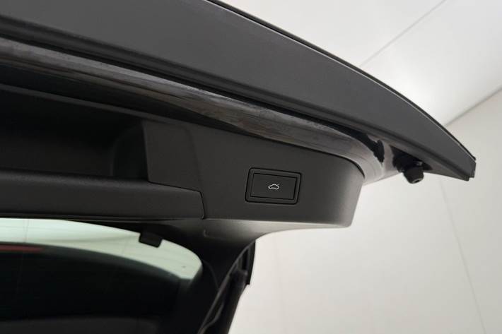 Grå VW ID.4 fra 2022