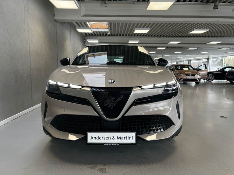 Alfa Romeo Junior EL Core 156HK 5d Aut.