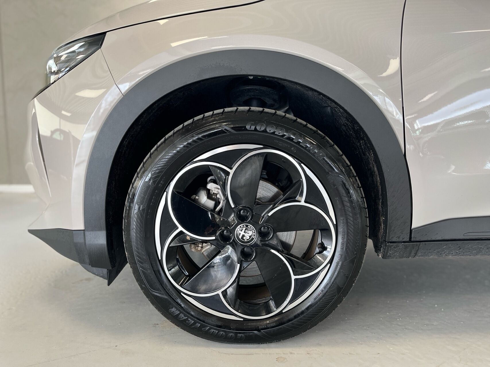 Alfa Romeo Junior EL Core 156HK 5d Aut.