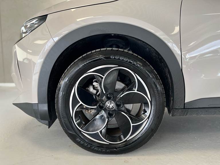 Alfa Romeo Junior EL Core 156HK 5d Aut.