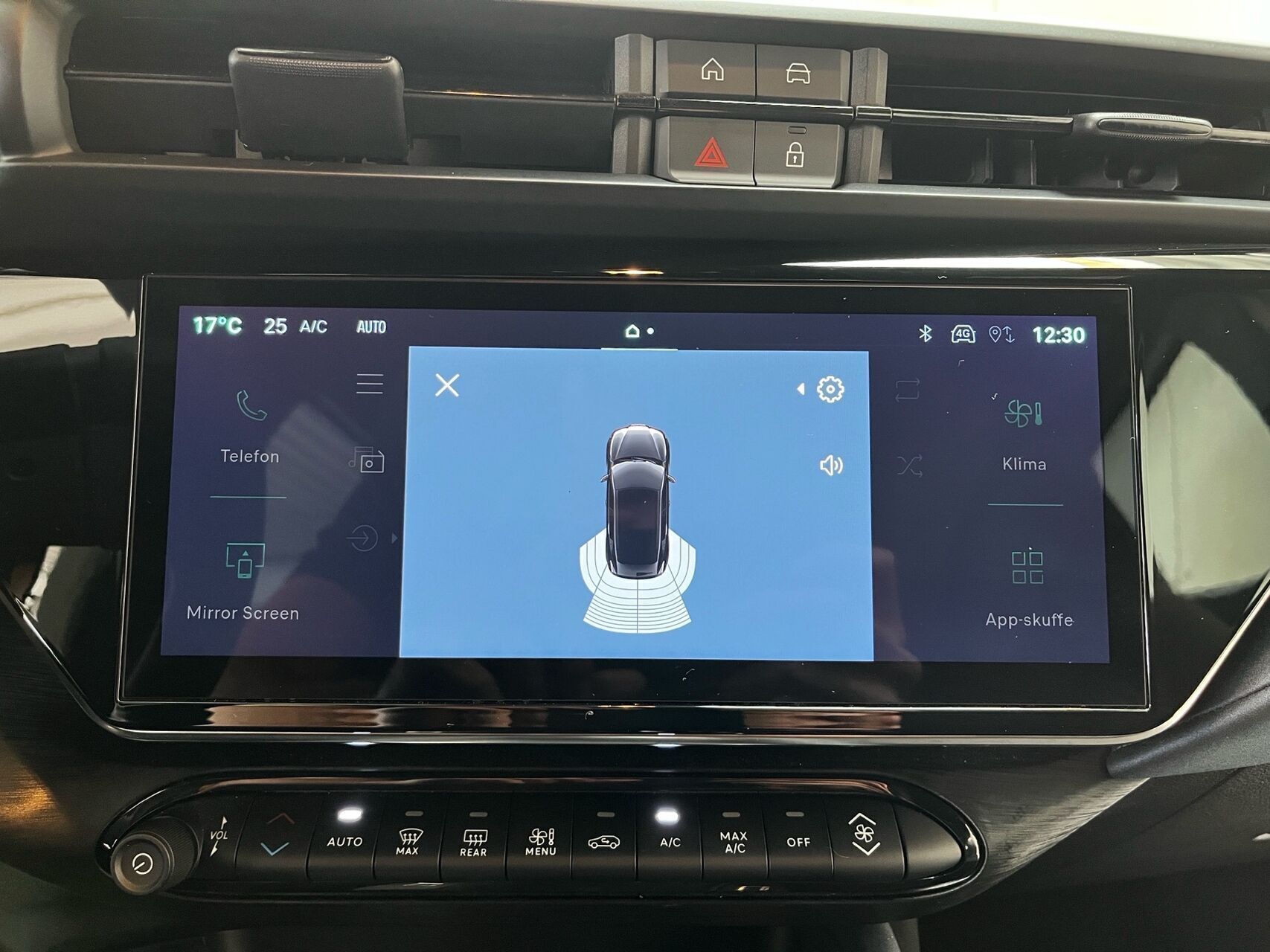 Hvid Alfa Romeo Junior fra 2025