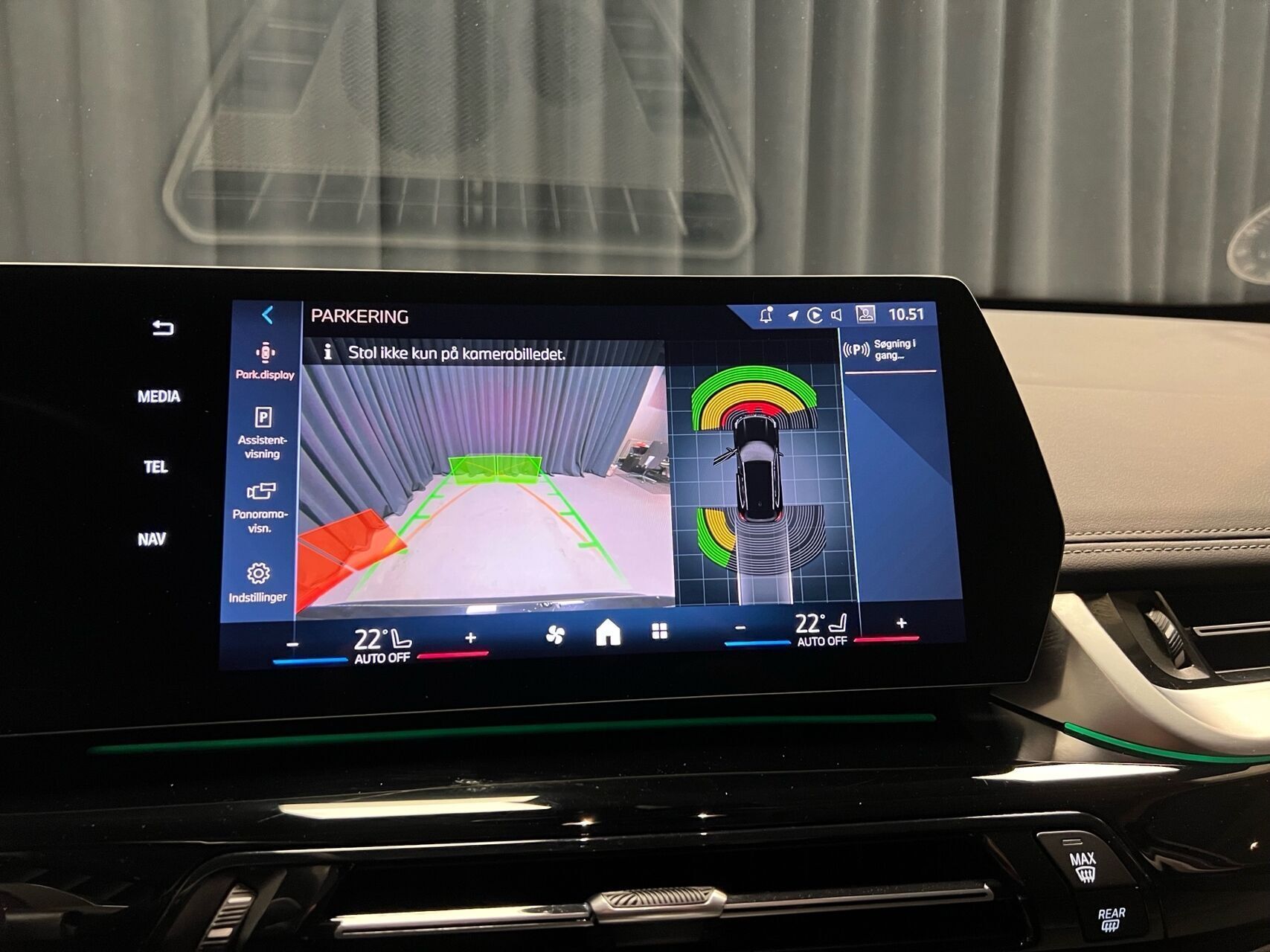 Sort BMW iX1 fra 2025