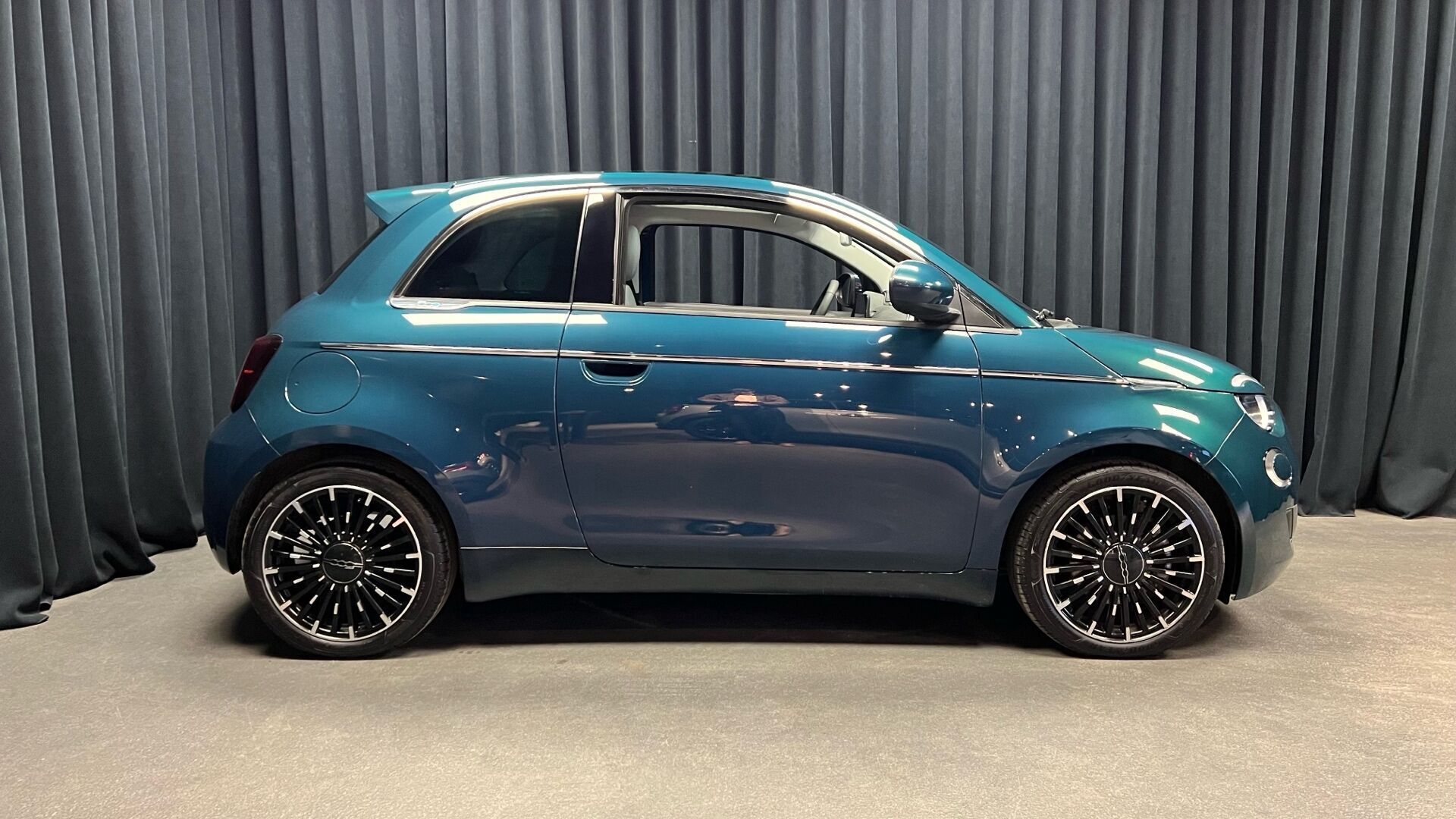 Fiat 500e EL Icon Plus 118HK 3d Aut.
