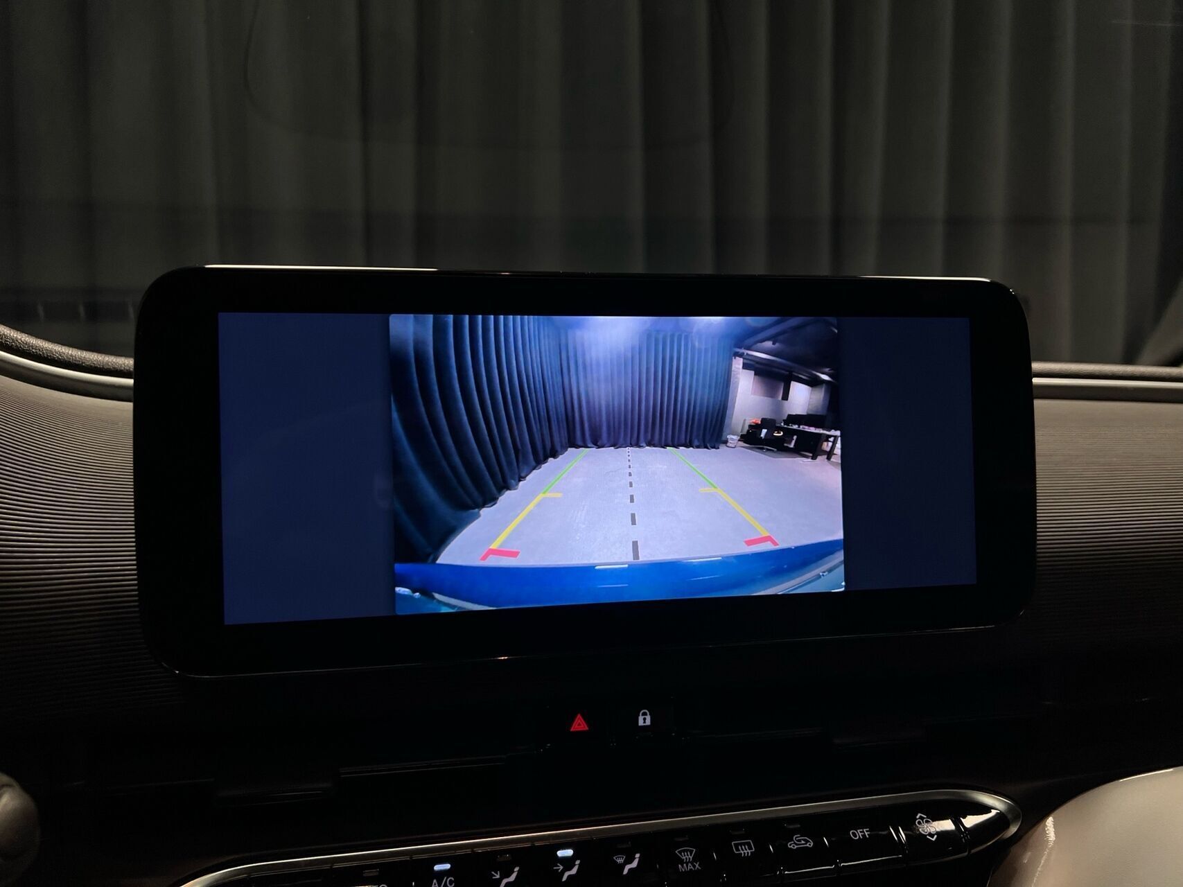 Blå Fiat 500e fra 2022