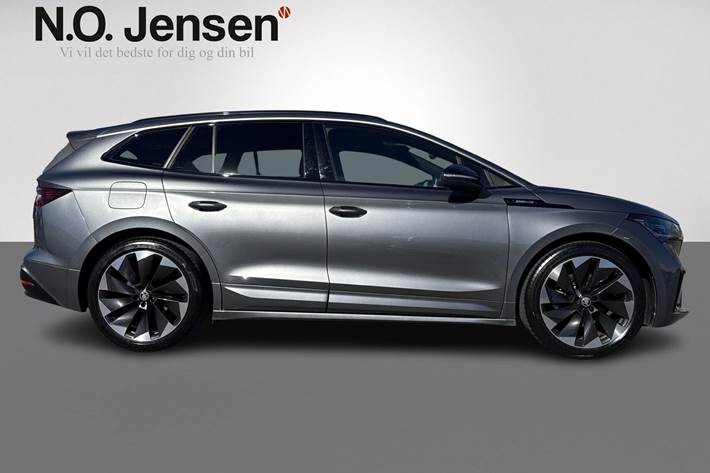 Grå Skoda Enyaq fra 2022
