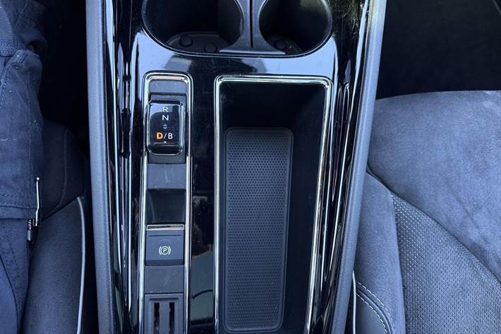 Grå Skoda Enyaq fra 2022