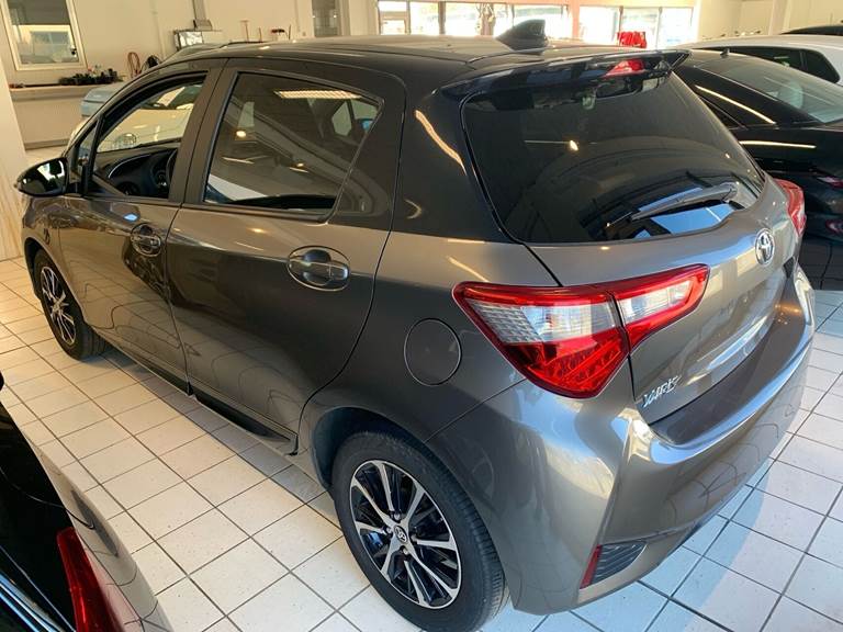 Toyota Yaris 1,5 VVT-I T3 Premiumpakke 111HK 5d 6g