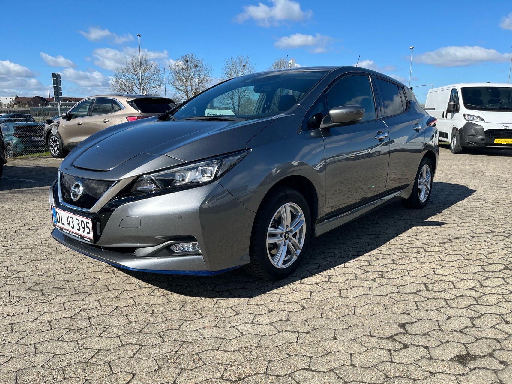 Nissan Leaf EL N-Connecta 62 kWh 214HK 5d Aut.