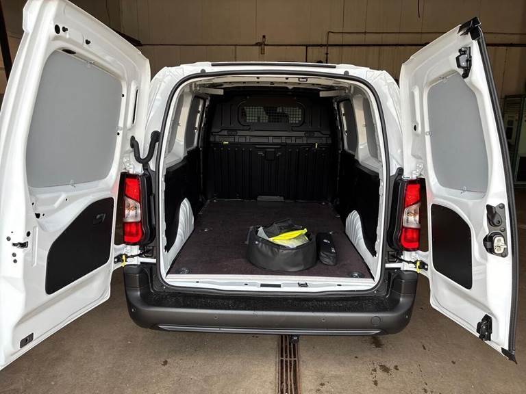 Toyota ProAce City 50 kWh (136 hk) Long/To skydedøre aut. gear Comfort Master