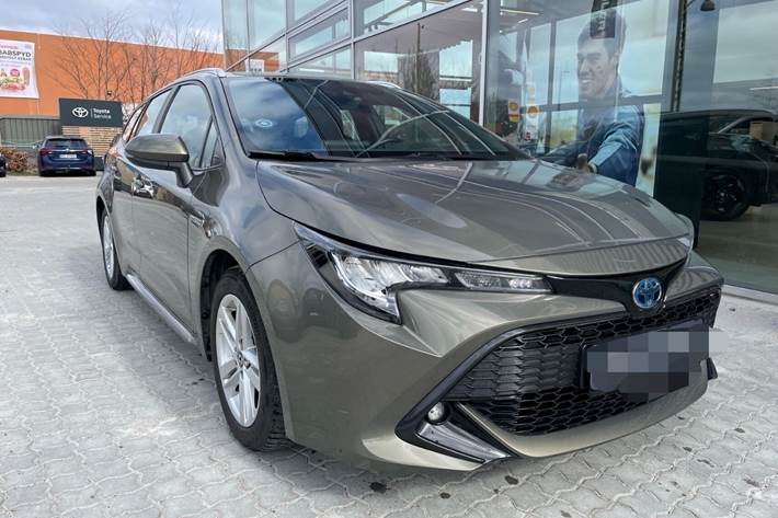 Grøn Toyota Corolla fra 2021