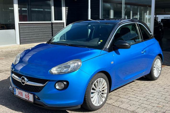 Blå Opel Adam fra 2016