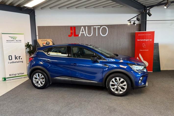 Blå Renault Captur fra 2020