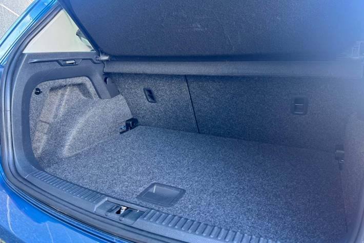 Blå VW Polo fra 2017