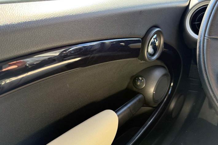 Beige Mini Cooper fra 2007