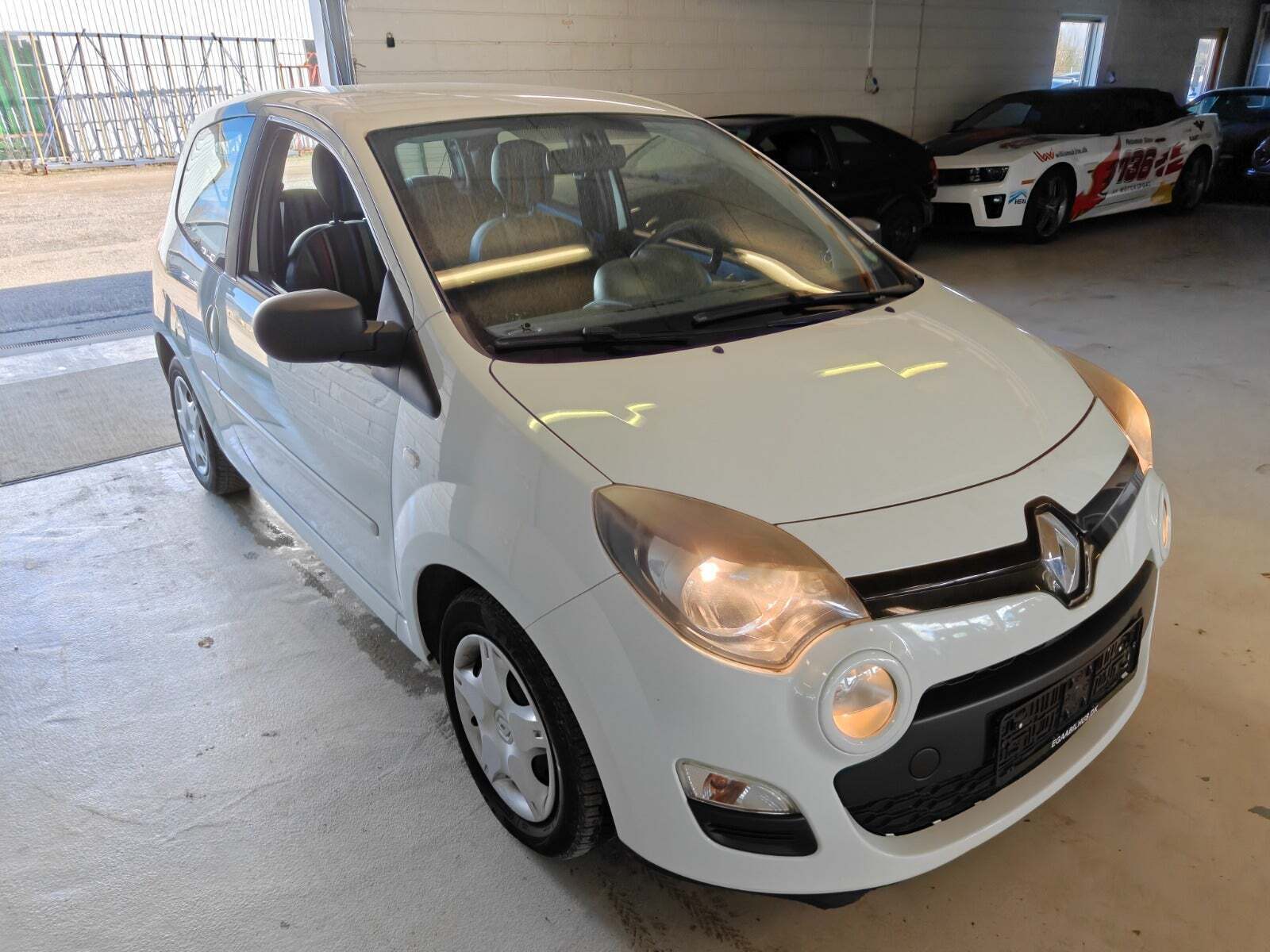 Gul Renault Twingo fra 2013
