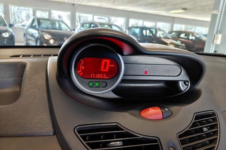 Gul Renault Twingo fra 2013