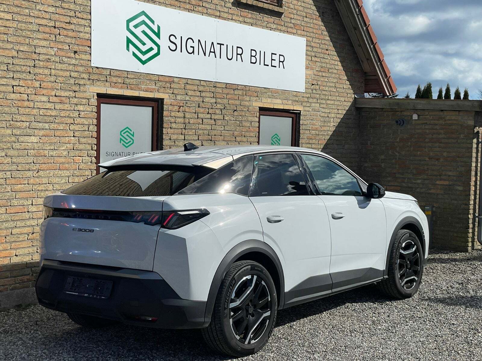 Peugeot e-3008 77 Allure