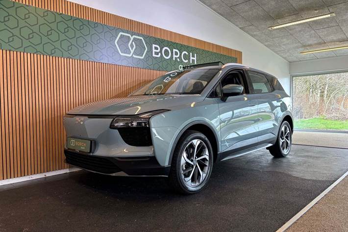 Blå Aiways U5 fra 2022