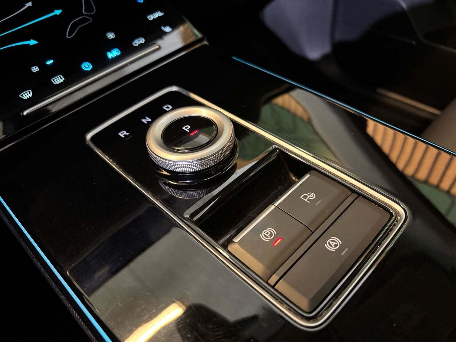 Blå Aiways U5 fra 2022