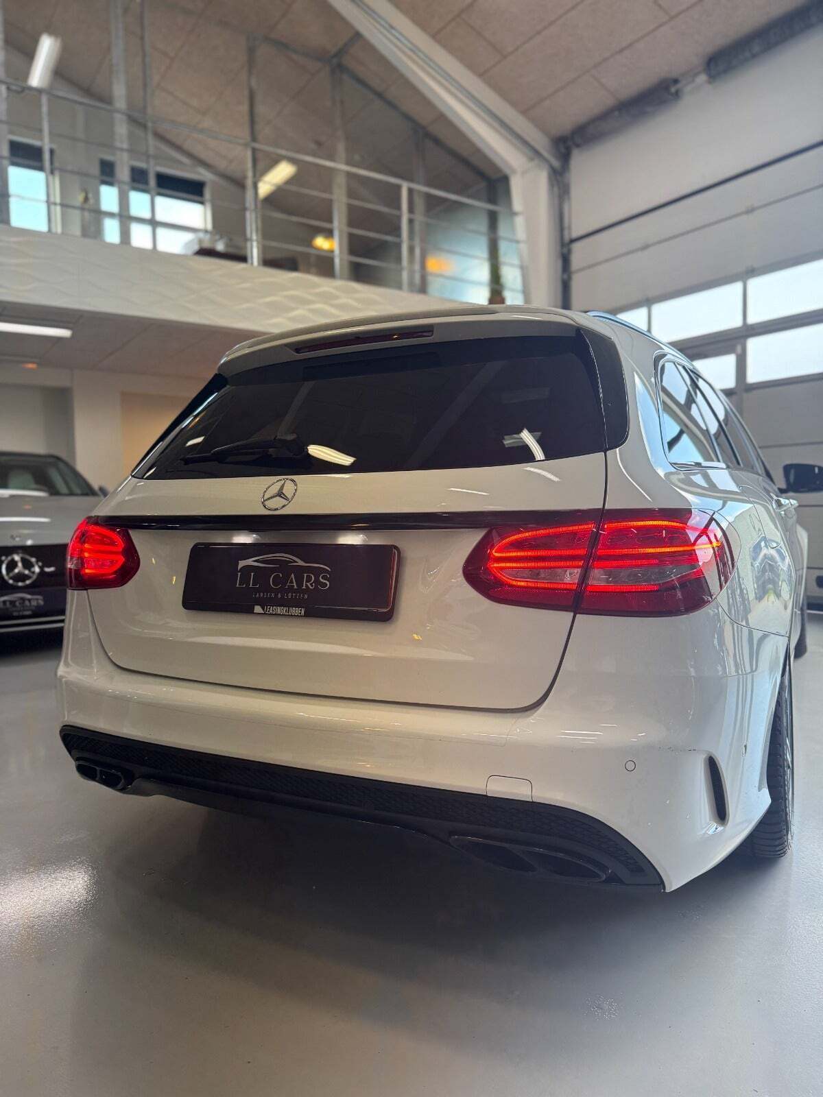 Mercedes C450 3,0 AMG stc. aut. 4Matic