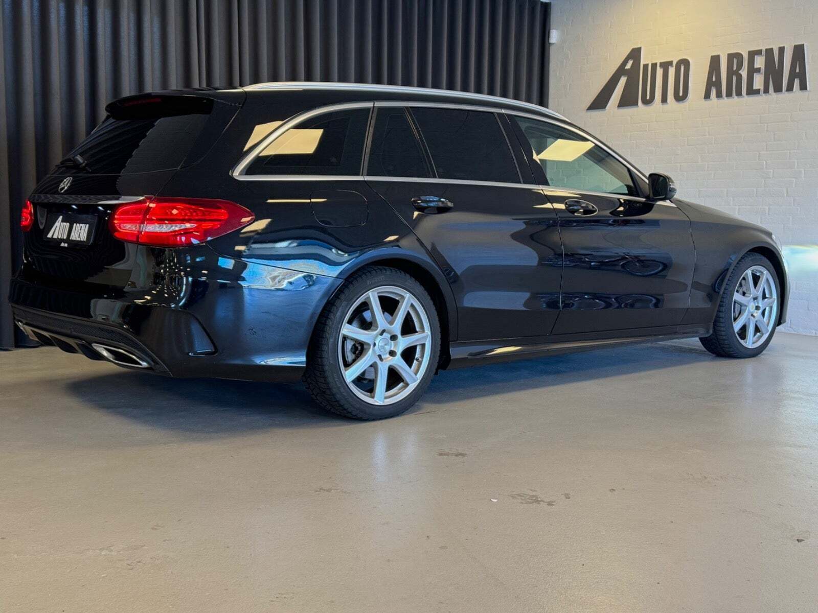 Mercedes C220 d 2,2 AMG Line stc. aut.