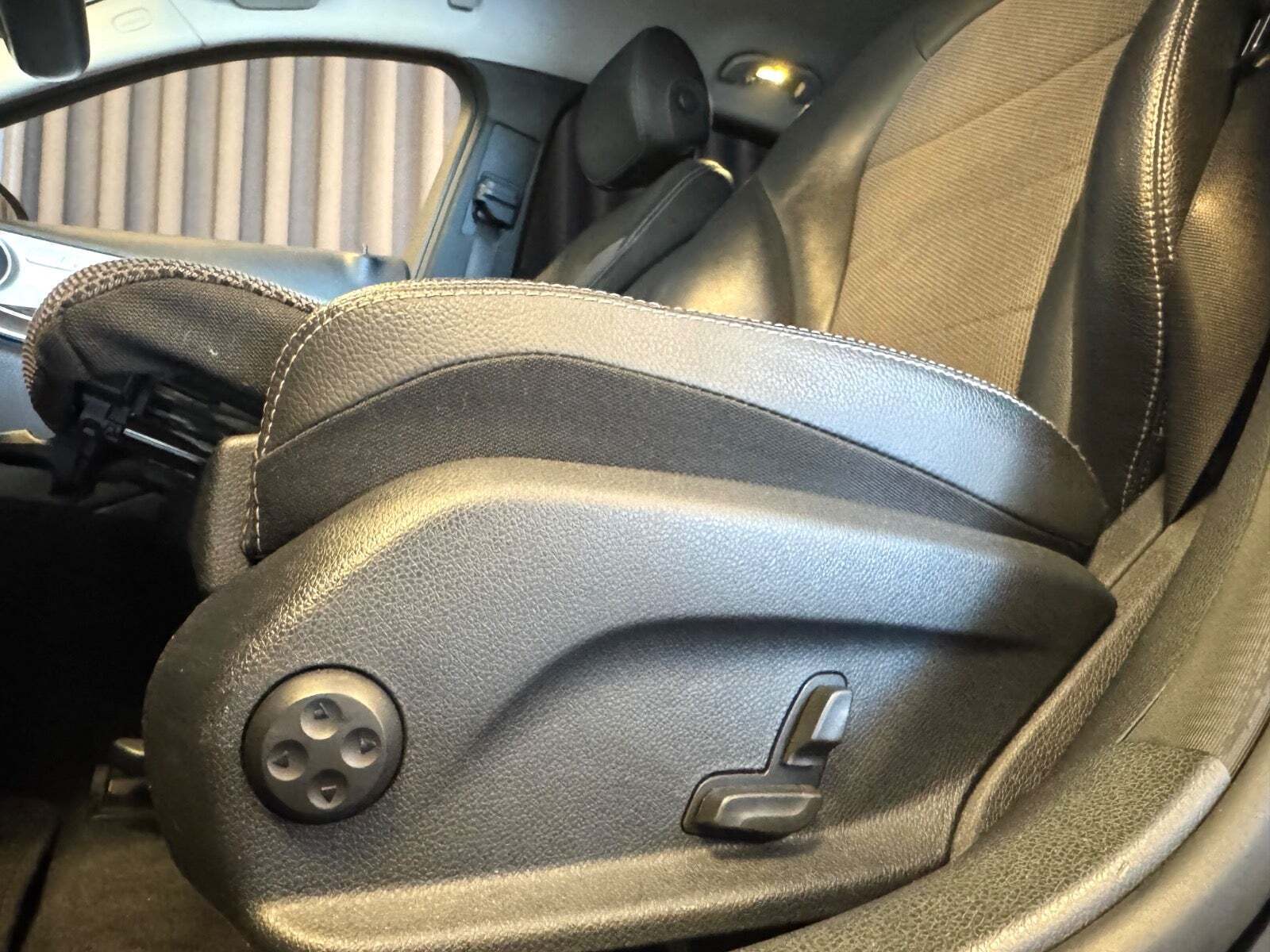 Sort Mercedes C220 d fra 2018